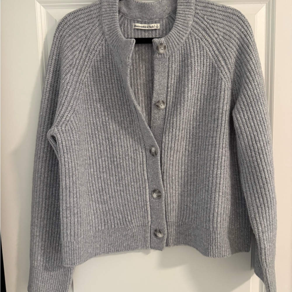 Abercrombie & Fitch Light Gray Ribbed Cardigan